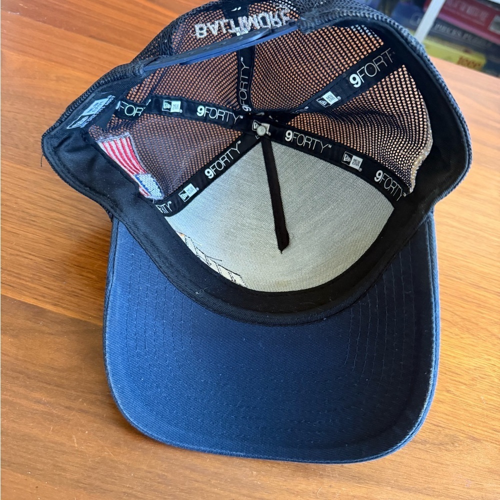 New Era Navy 9FORTY Cap with Logo and Flag - Picture 5 of 5